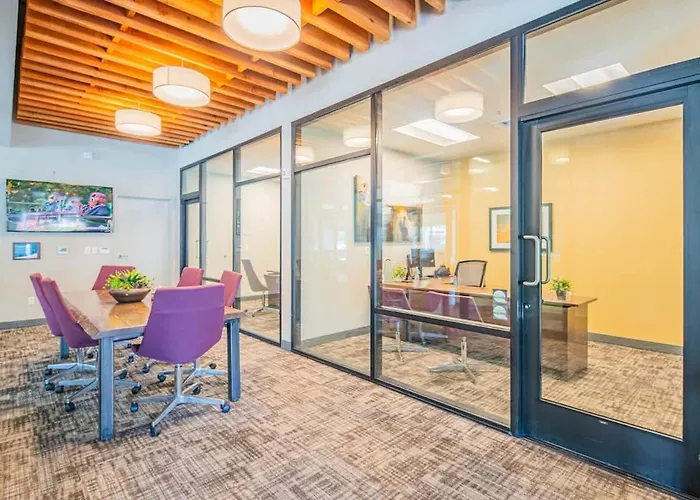 Homey 1bd - Dt Phx - Parking, Gym, Pool - Sleeps 6 Apartment