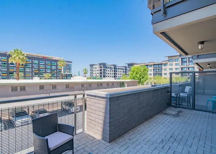 Homey 1bd - Dt Phx - Parking, Gym, Pool - Sleeps 6 Phoenix