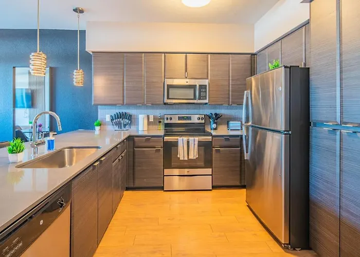 Homey 1bd - Dt Phx - Parking, Gym, Pool - Sleeps 6 Apartment Phoenix