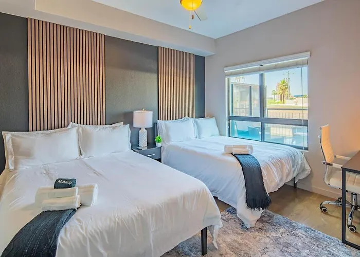 Homey 1bd - Dt Phx - Parking, Gym, Pool - Sleeps 6 * Phoenix