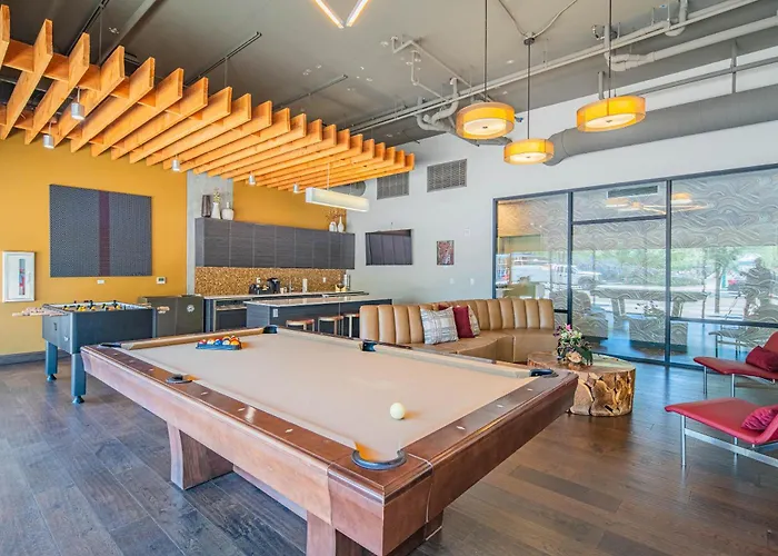 Apartment Homey 1bd - Dt Phx - Parking, Gym, Pool - Sleeps 6